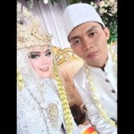 Dini Ilahiyani profile icon