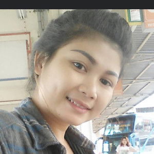 Charinthip 33 profile icon