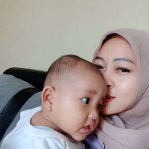 Nia Nopianti profile icon