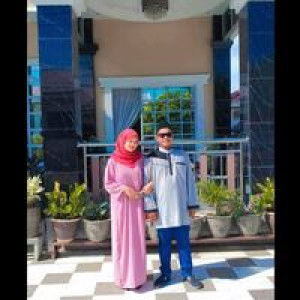 Putri Syarika Julie profile icon