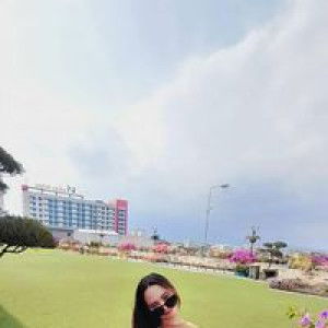 Dewi Stya profile icon