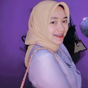 Putri Anggun profile icon