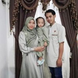 Evie Wahyu Rianti profile icon