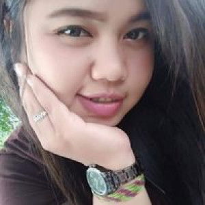 Renita Sari profile icon