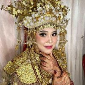 Tri Santi profile icon