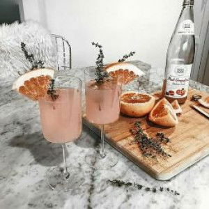 tiara anggun profile icon