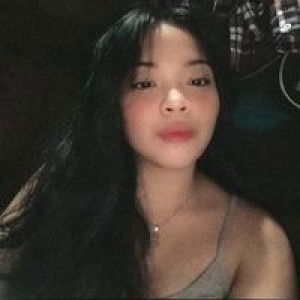 Laarni Cadeliña profile icon