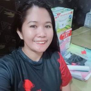 Roselyn Ursua Serna profile icon