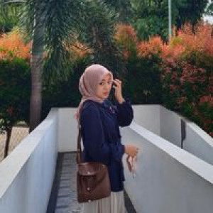 Riski Mahayuning Pratiwi profile icon