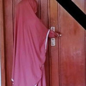 Liza Tanzila profile icon