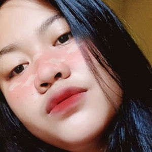 Dewi Novia profile icon