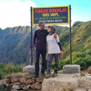 Luluk Khairiyah profile icon