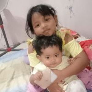 Siti Nur Khasanah profile icon