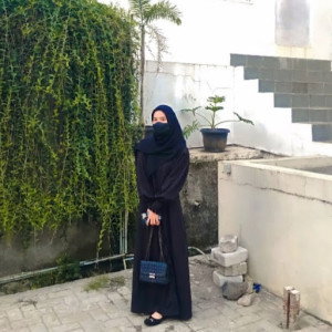 Fitri Yani profile icon