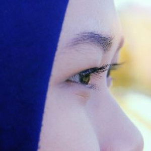 Elik suryani17 profile icon