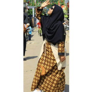 Refyna Kartika Juhana profile icon