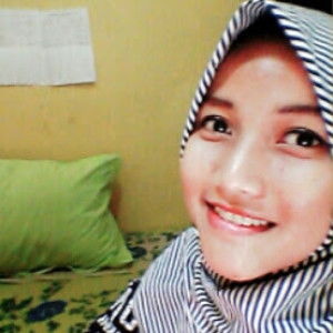 Novi Yusro Maulidiyah profile icon