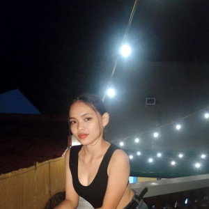 Adelyn Maturan profile icon