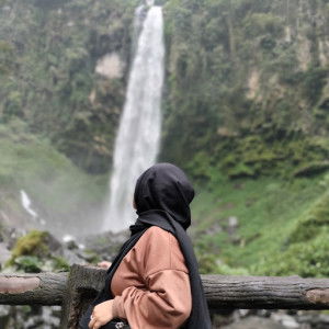 LI LAIL profile icon