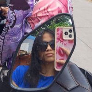 Roxeine Sarmiento profile icon