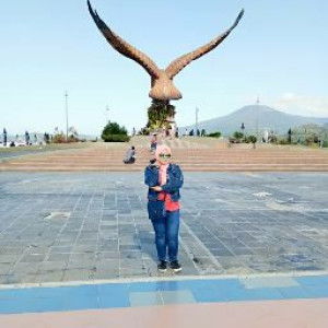 Azizah January profile icon