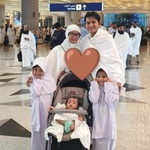 Ayu R Mulia Zainal profile icon