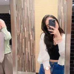 Violania Viola profile icon