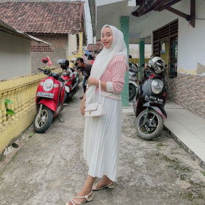 Siti Robiah profile icon