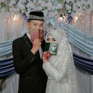 Lusi Suryawati profile icon