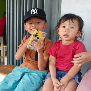 EVIKA TRIES TANTY profile icon