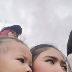 Radhiyaa profile icon