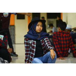 dewi masruroh profile icon