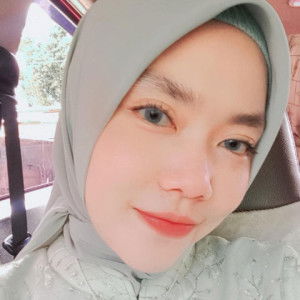 Ellyn Lorenza profile icon