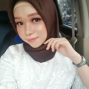 Famela Dian Novitawati profile icon