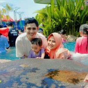 Rani Yulianti profile icon