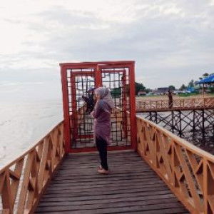 Laili Fahlia profile icon