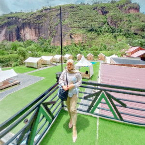 Eviellma Rahimi profile icon