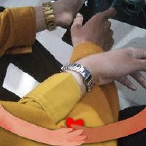 Atik Nurul profile icon