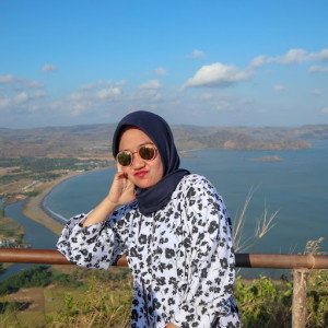 nadia aripah profile icon