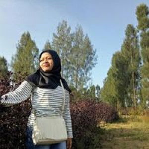 Yulia Susanti profile icon