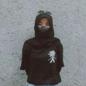 Ratna Sari profile icon