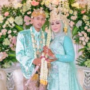 Elisa Sharma profile icon