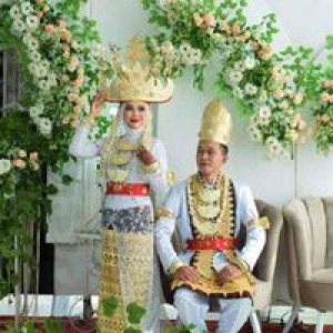 Iis Savina Putri profile icon