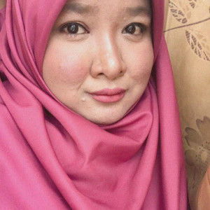 amira azman profile icon