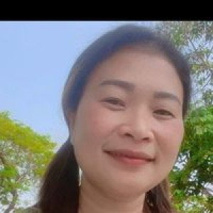 Rakchanok Aunahong profile icon