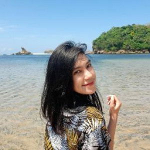 khoirunisa mashudi profile icon