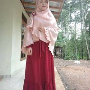 Umi Isnaeni profile icon