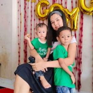 Rini Susanti profile icon