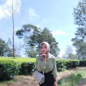 putri alfiatul munifah profile icon