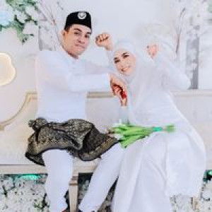 Cik Jue Js profile icon